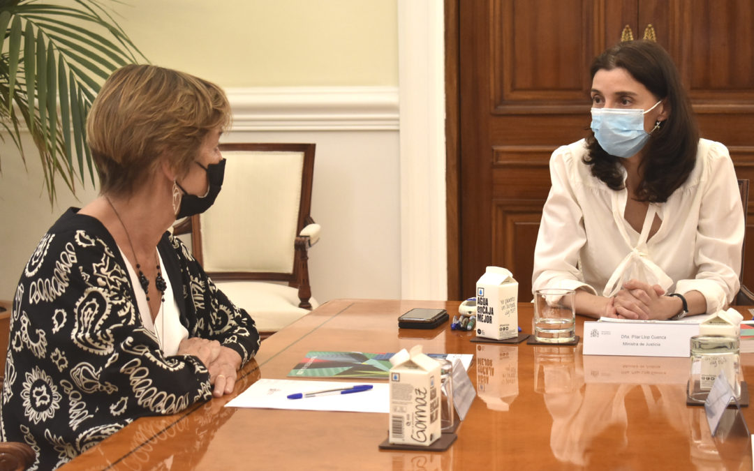 La ministra de Justicia se reúne con la presidenta de la Abogacía Española