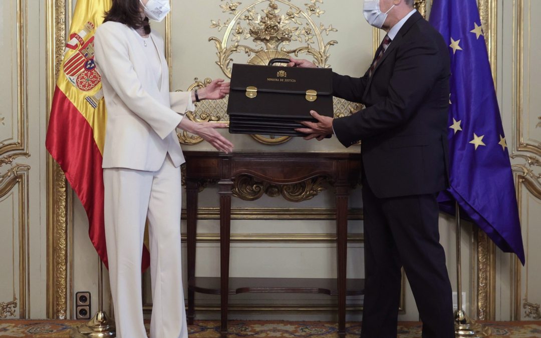 Toma posesión la nueva ministra de Justicia Pilar Llop con reconocimiento al Turno de Oficio